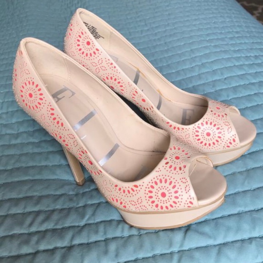 Elle heels